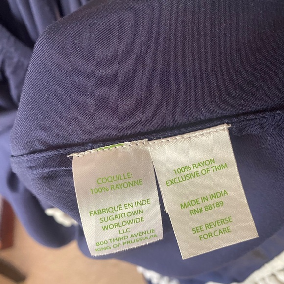 EUC Lilly Pulitzer Enna Top off shoulder True Navy/white pom pom trim - Picture 11 of 12